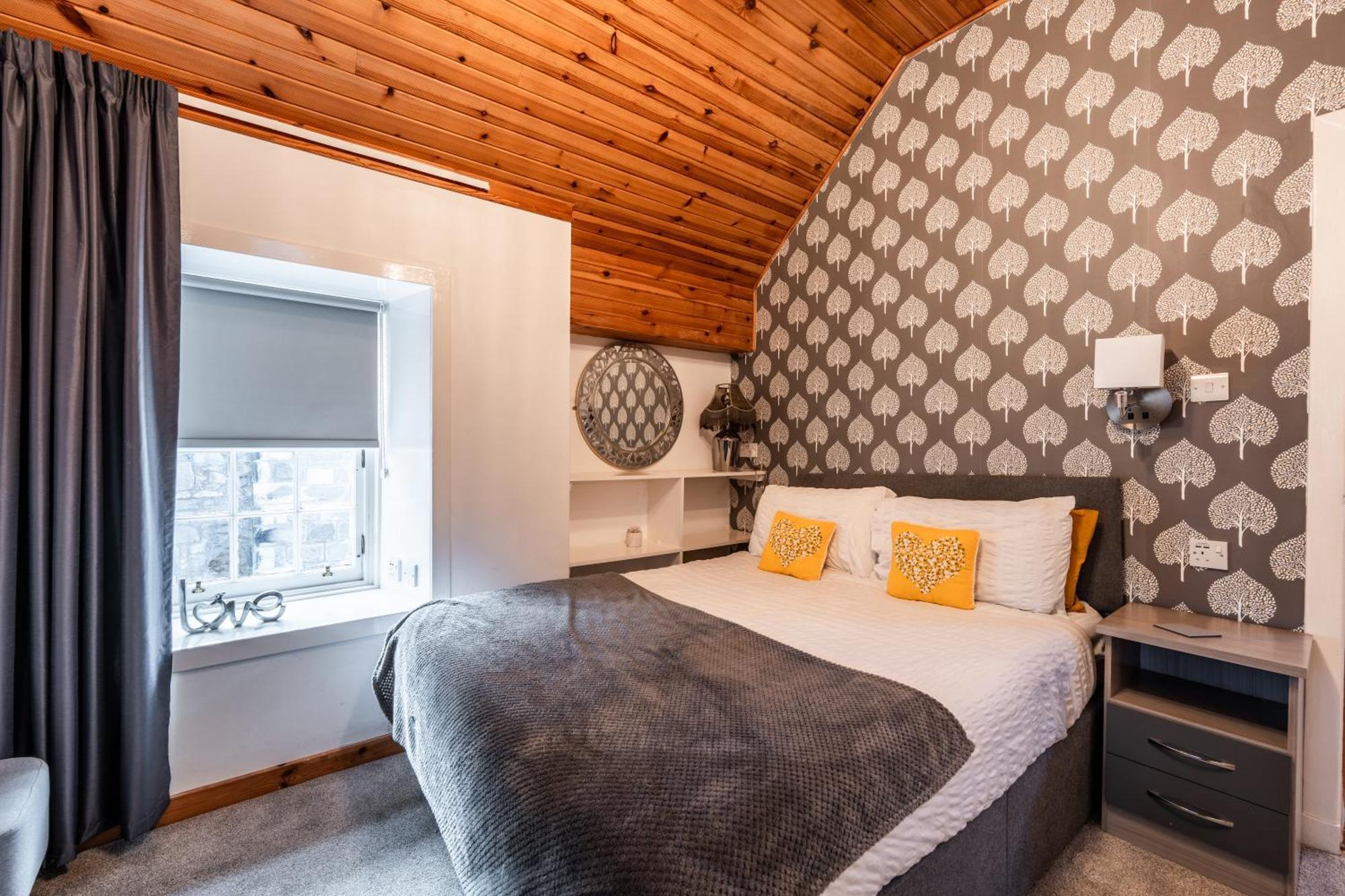 Whinstone Holiday Home In Falkland - Sleeps 8 Exterior foto